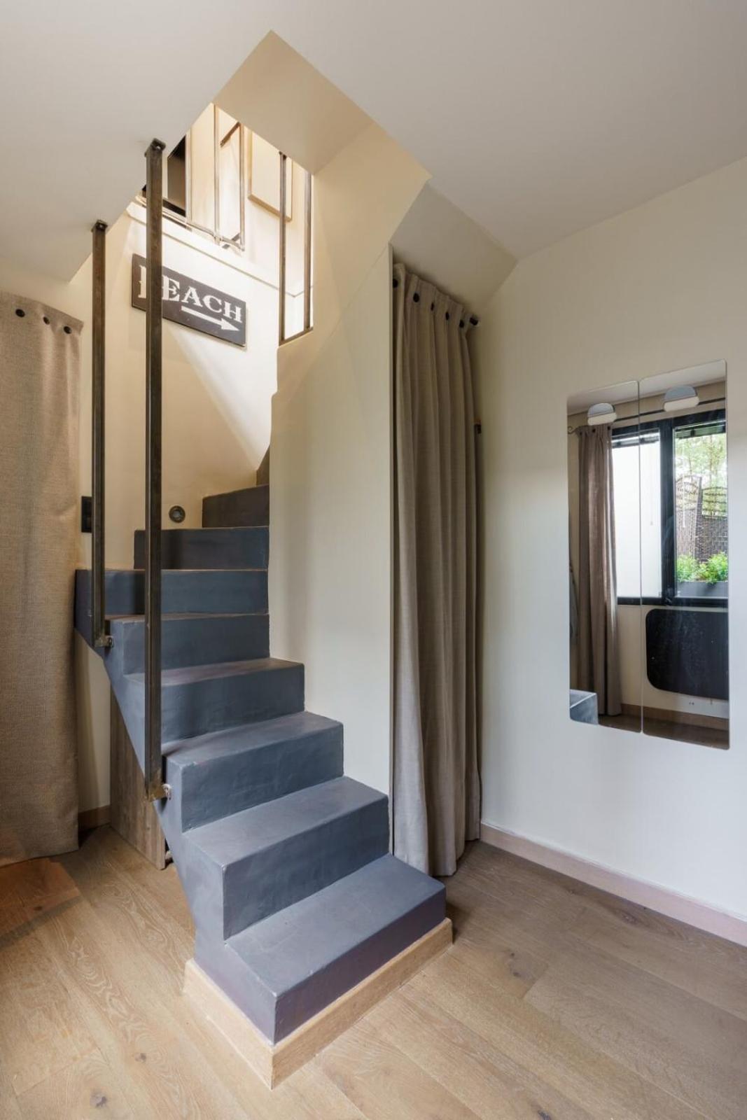 Appartement & Stylish 1bd Duplex W Gardenmontmartre! Parijs